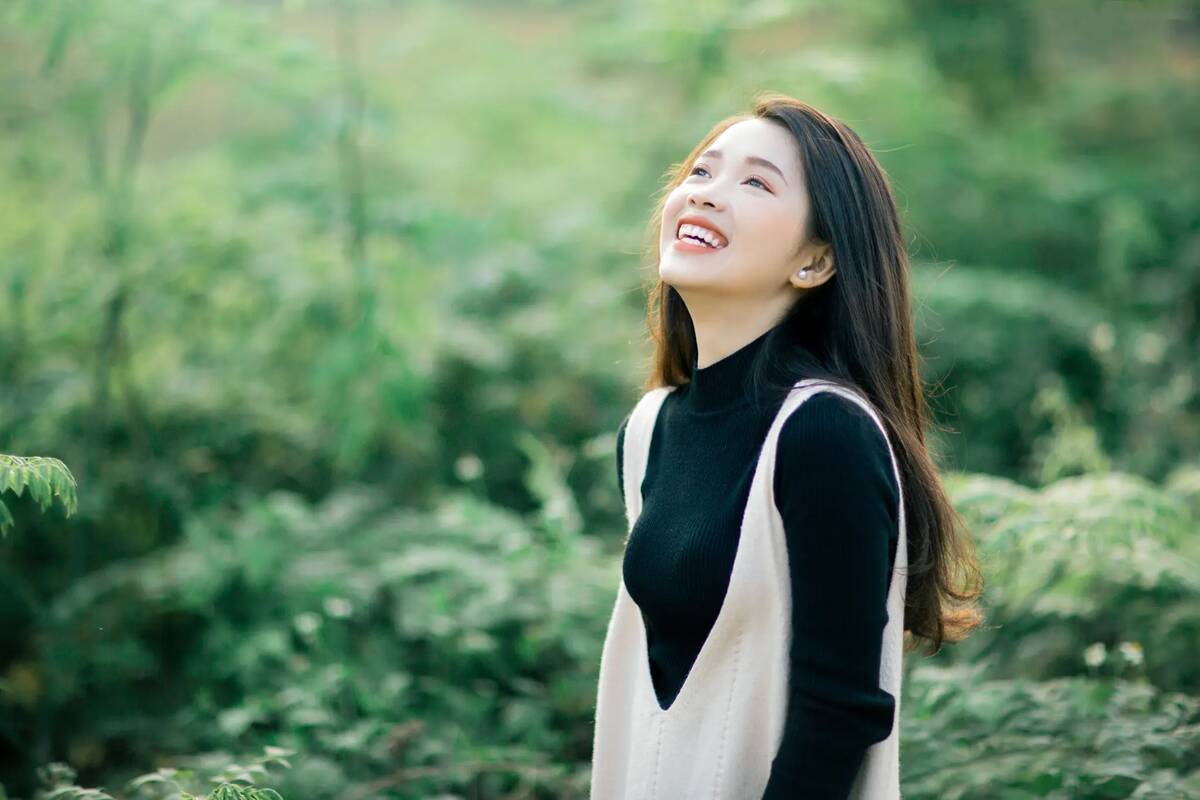 笑顔の女性